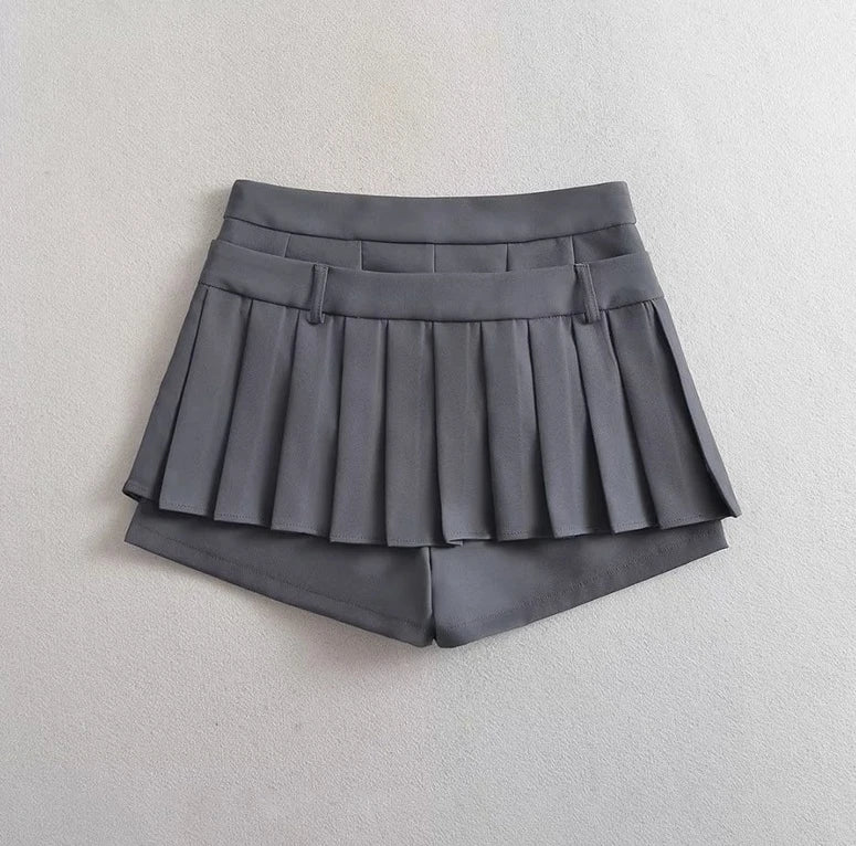 Ruka-Inspired Grey Pleated Tie-Waist Skort – BabyMonster Edition