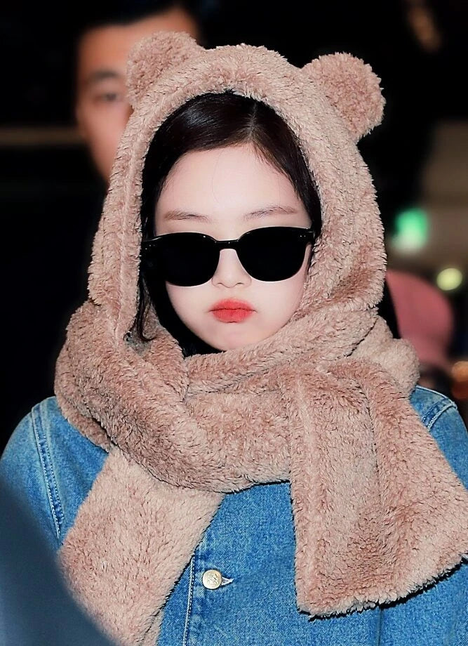 Jennie-Inspired Winter Scarf Hat – BlackPink Edition