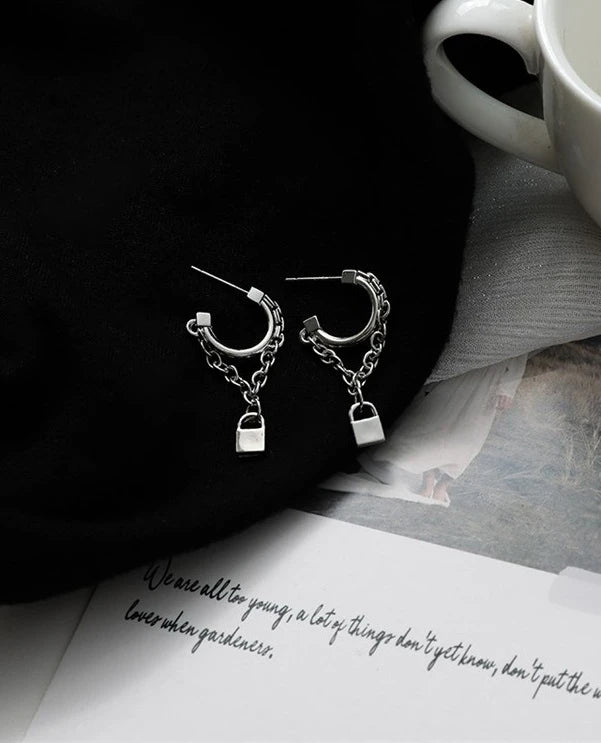 Silver lock Chain Earrings | Jisung – Stray Kids