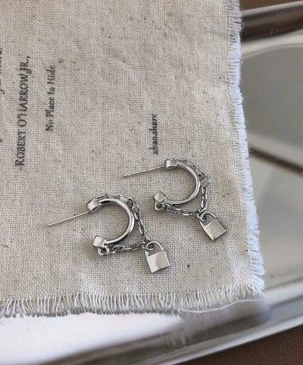 Silver lock Chain Earrings | Jisung – Stray Kids