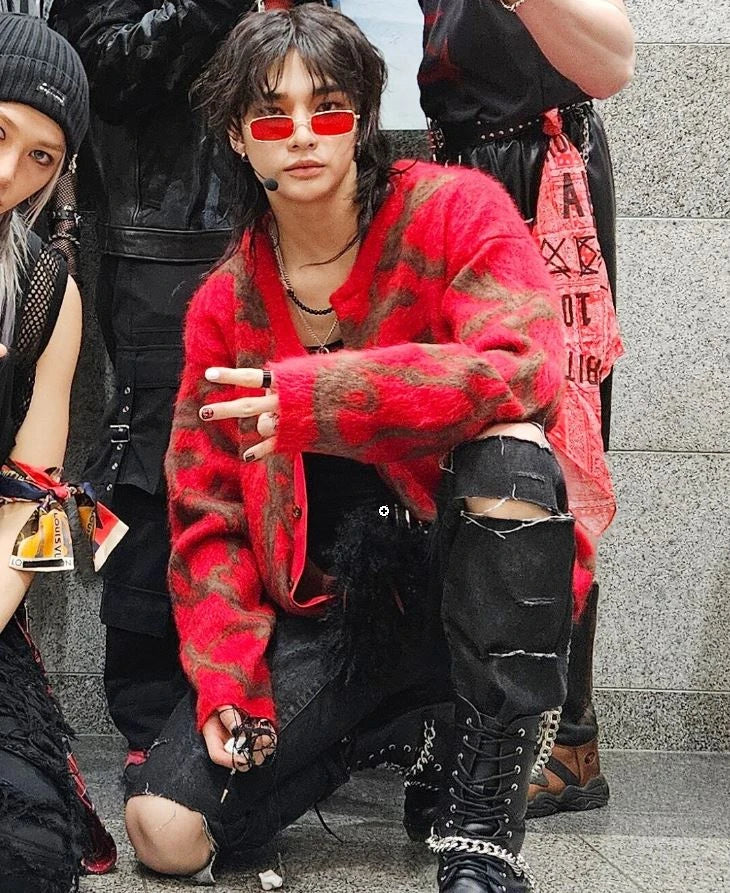 Hyunjin-Inspired Red Rectangle Frame Sunglasses – Stray Kids Edition