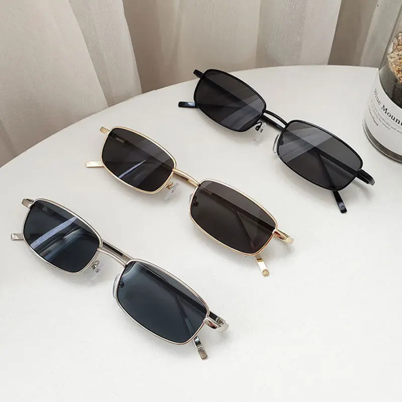 Hyunjin-Inspired Red Rectangle Frame Sunglasses – Stray Kids Edition
