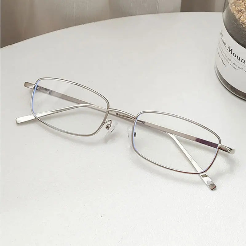 Hyunjin-Inspired Red Rectangle Frame Sunglasses – Stray Kids Edition