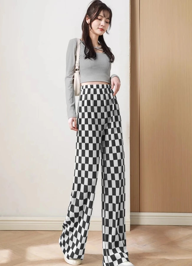 Ahyeon-Inspired Plaid Wide-Leg Pants – BabyMonster Edition