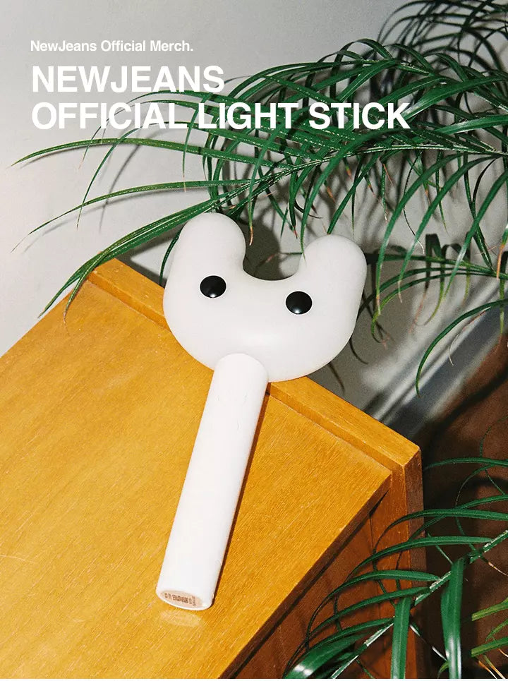 NEWJEANS - OFFICIAL LIGHT STICK BUNNIES FANLIGHT