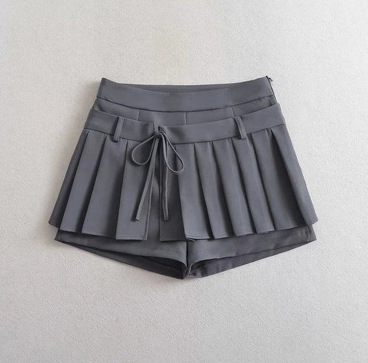 Ruka-Inspired Grey Pleated Tie-Waist Skort – BabyMonster Edition