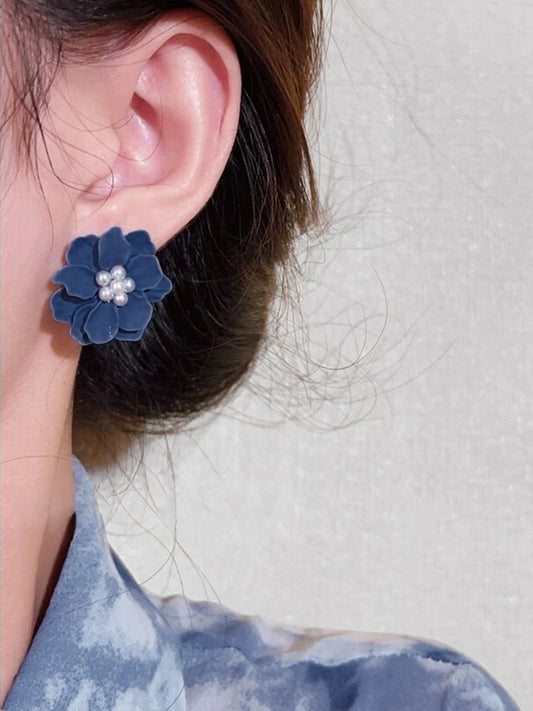 Jimin-Inspired Navy Blue Flower Gem Earrings – BTS Edition