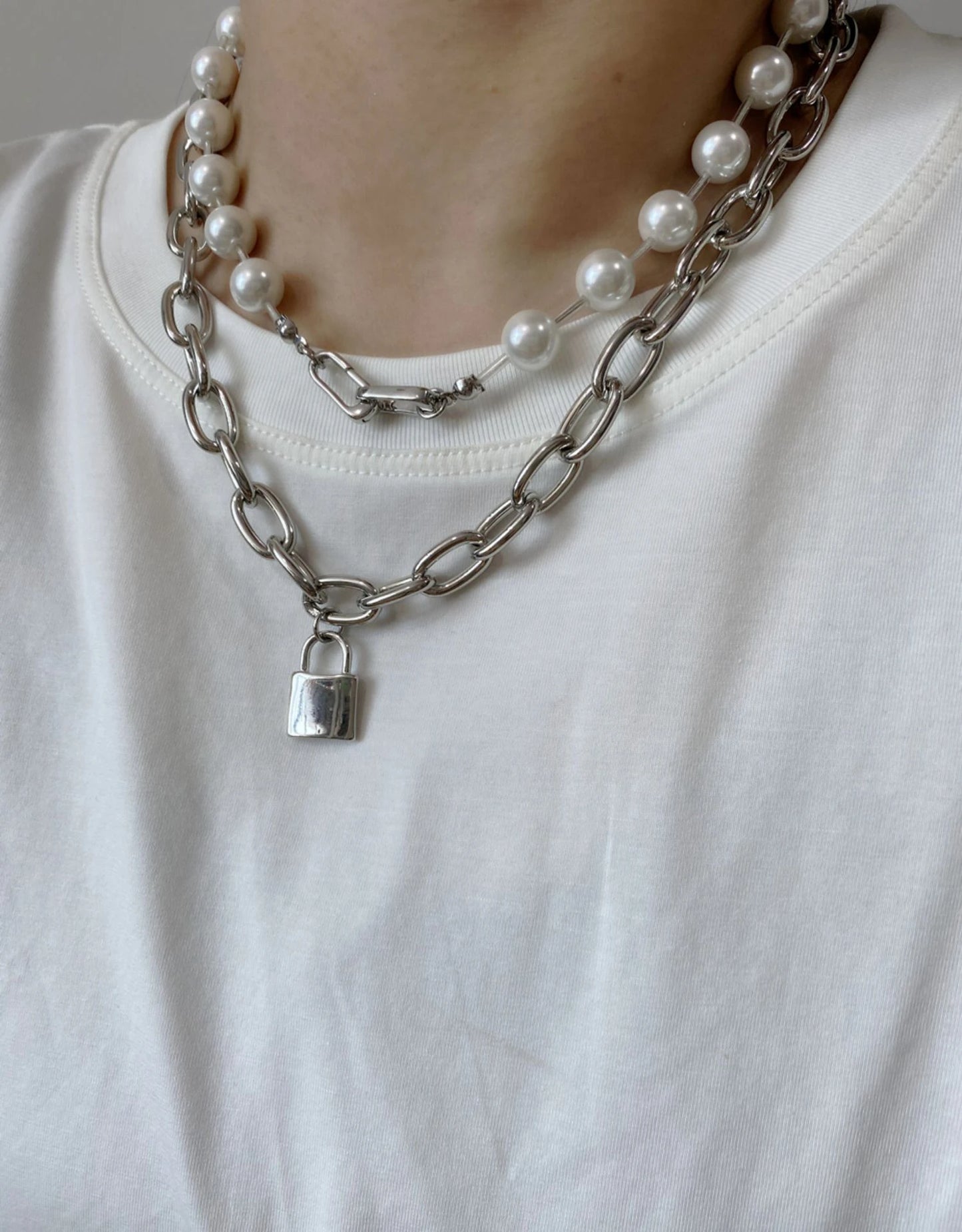 Jimin-Inspired Silver Chain and Pearl Padlock Necklace – BTS Edition
