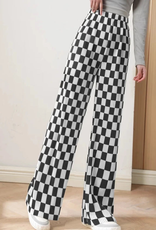 Ahyeon-Inspired Plaid Wide-Leg Pants – BabyMonster Edition